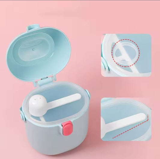 Babyplay FreshLock™ Baby Formula Dispenser Container