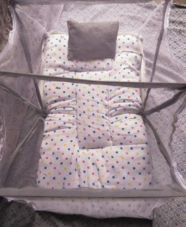 Anti-Mosquito Baby Bed & Pillow | Foldable & Easy To Carry - Babyplay, Where Joyful Moments Begin! Baby Play Babyplay, Where Joyful Moments Begin!